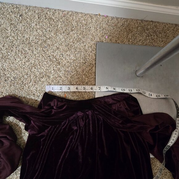 (Fits 6-12 best) Von Ronen(?) Velour Transformer Convertible Gown Raw Hem Purple - Picture 7 of 14